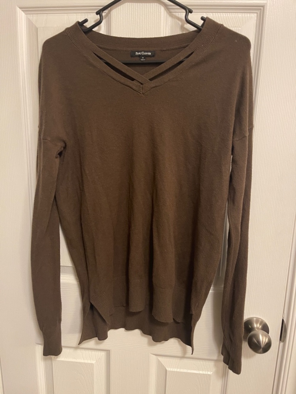 Pink Clover V-Neck Sweater in Brown